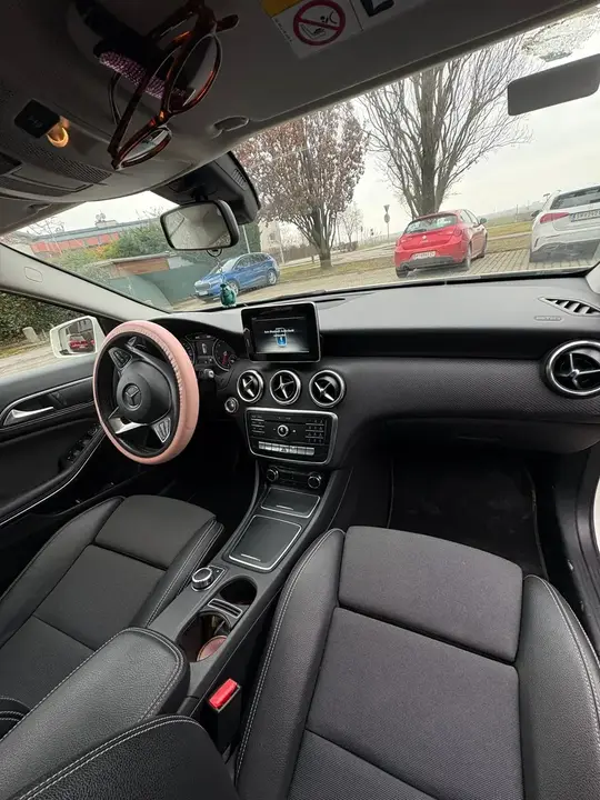 Mercedes-Benz A-Class 2016 photo 2