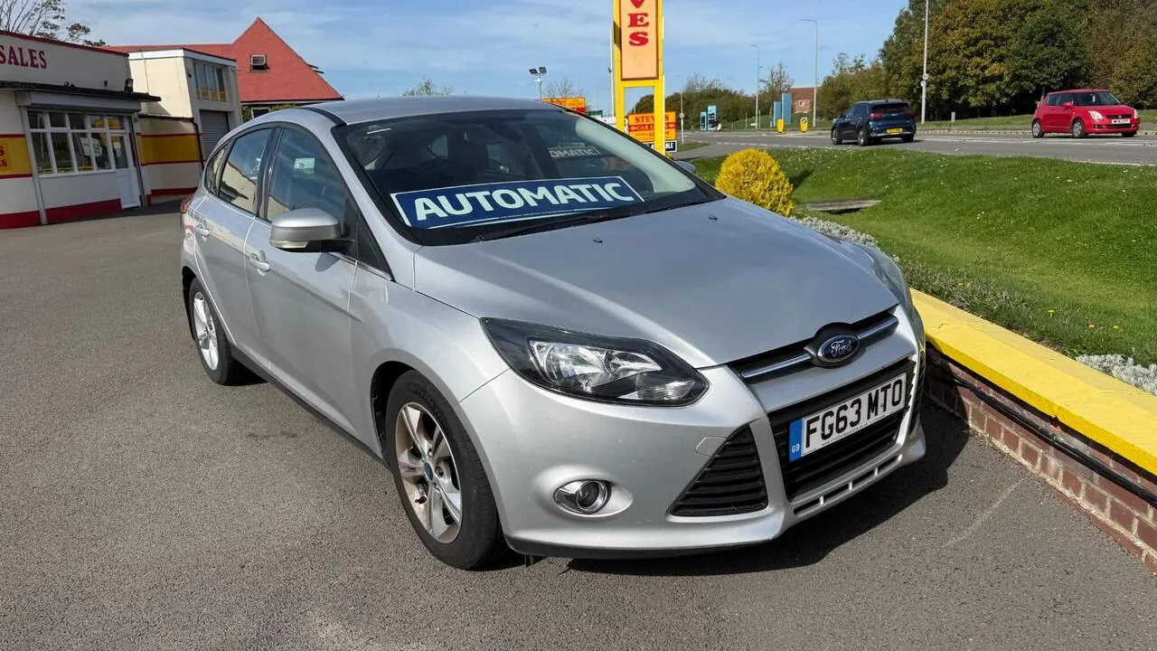 Ford Focus 2013 photo 2