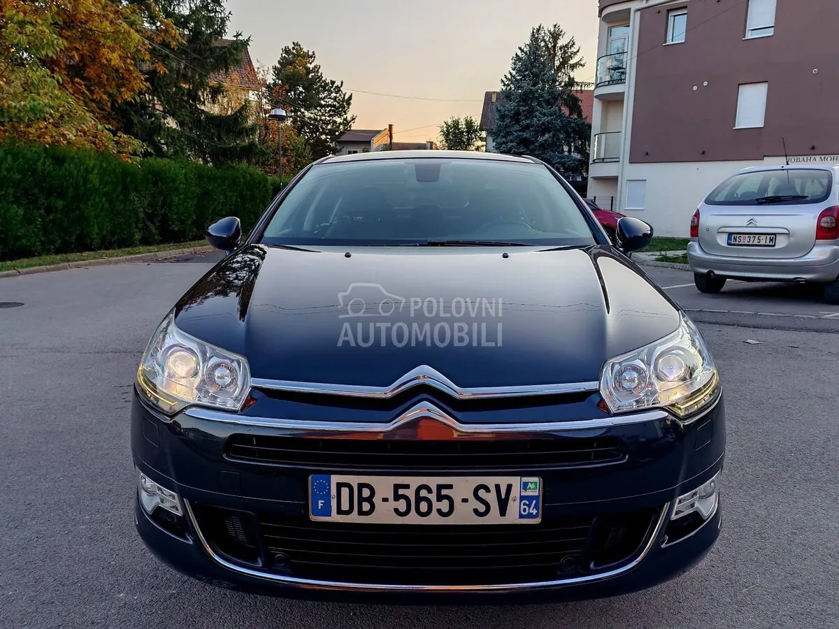 Citroen C5 2013 photo 2