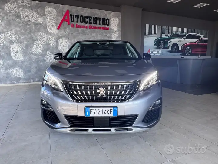 Peugeot 3008 2019 photo 2