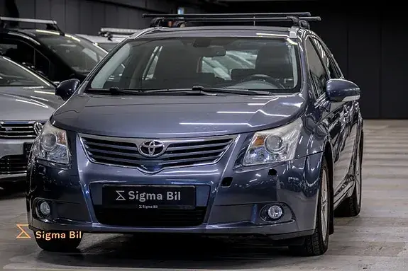 Toyota Avensis 2010 photo 4