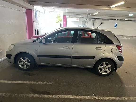 Kia Rio 2007 photo 3