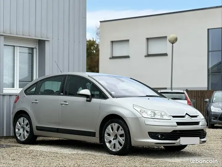 Citroen C4 2008 photo 3