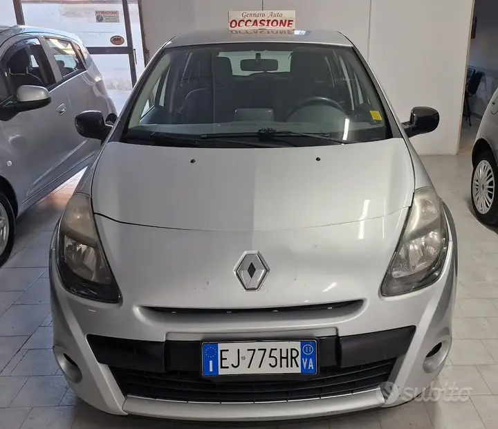 Renault Clio 2011 photo 4