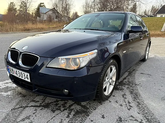 BMW 520I