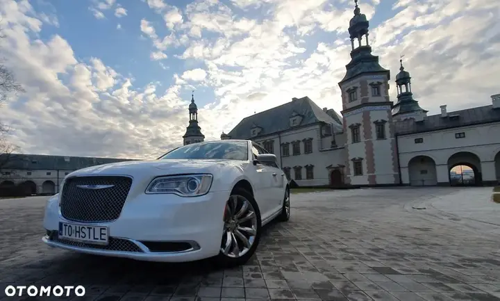 Chrysler 300C 2015 photo 5
