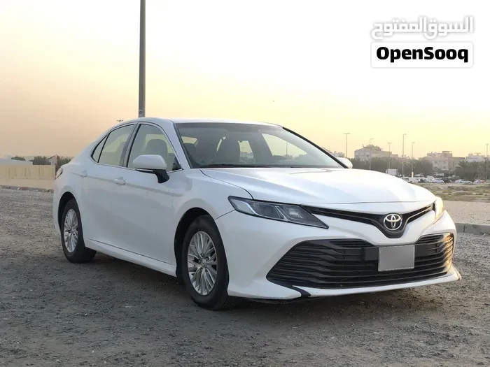 Toyota Camry 2020 photo 2