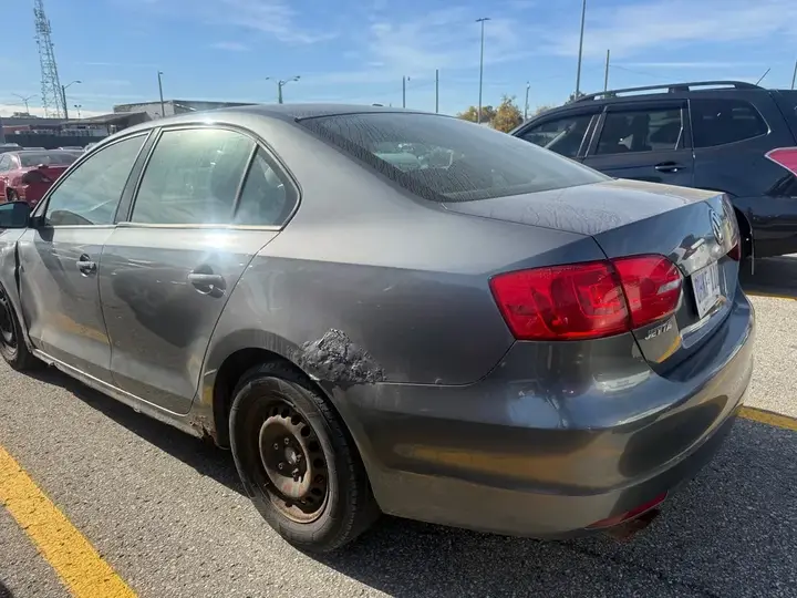 Volkswagen Jetta 2013 photo 4