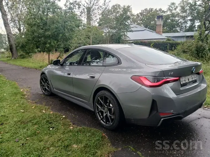 BMW I4 2022 photo 5