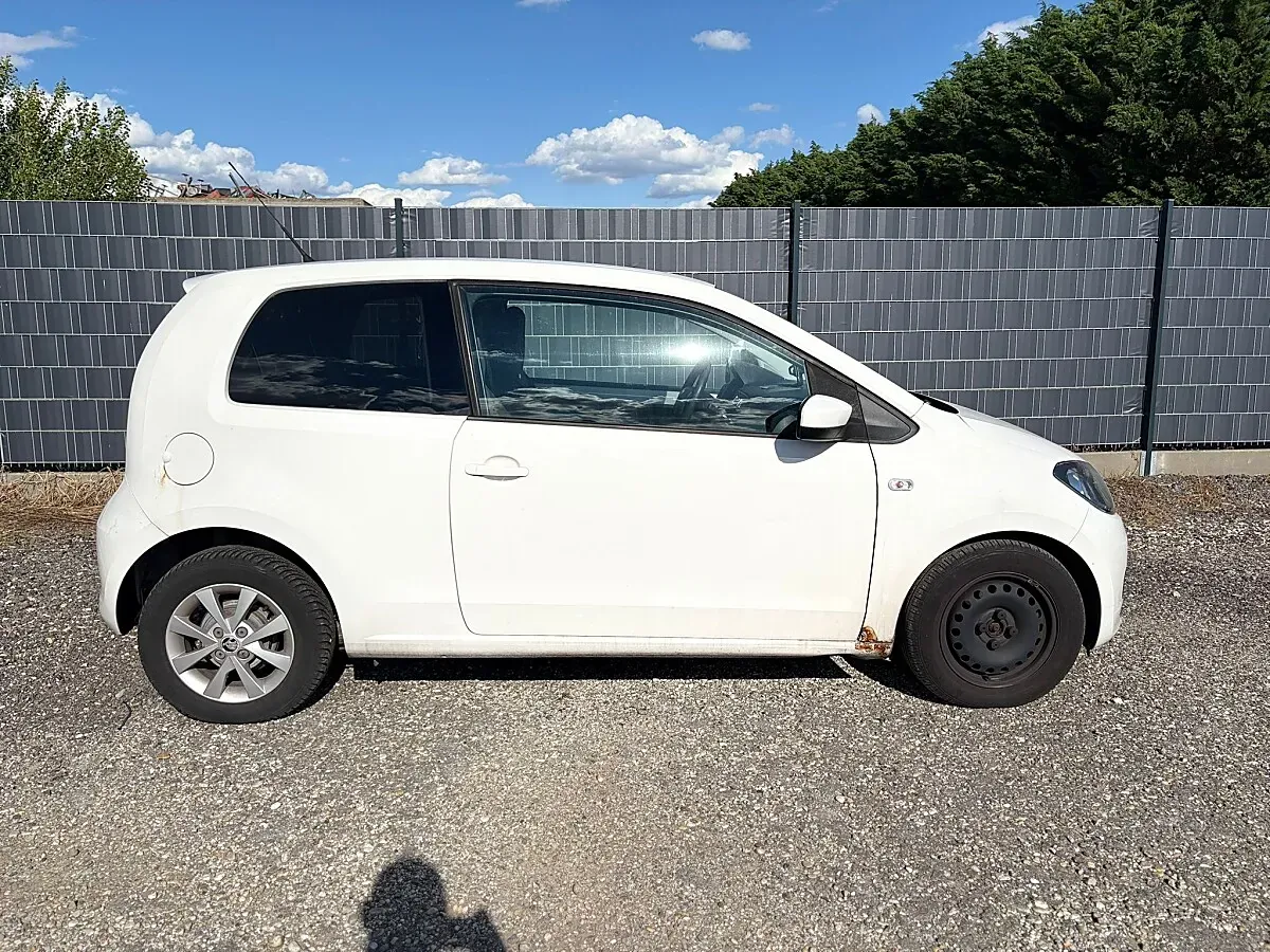 Skoda Citigo Active 2012 photo 2