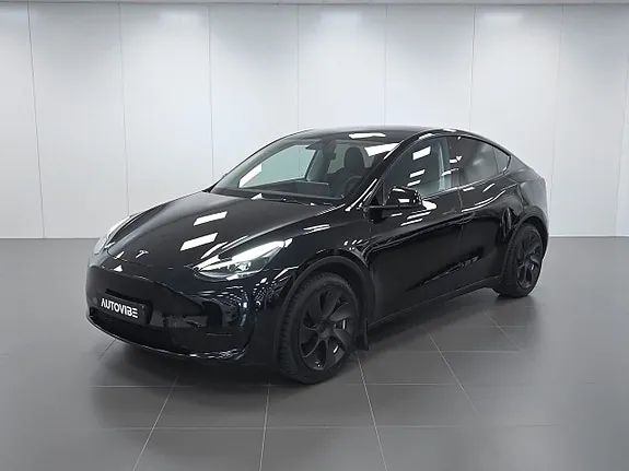 Tesla Model Y 2023 photo 2