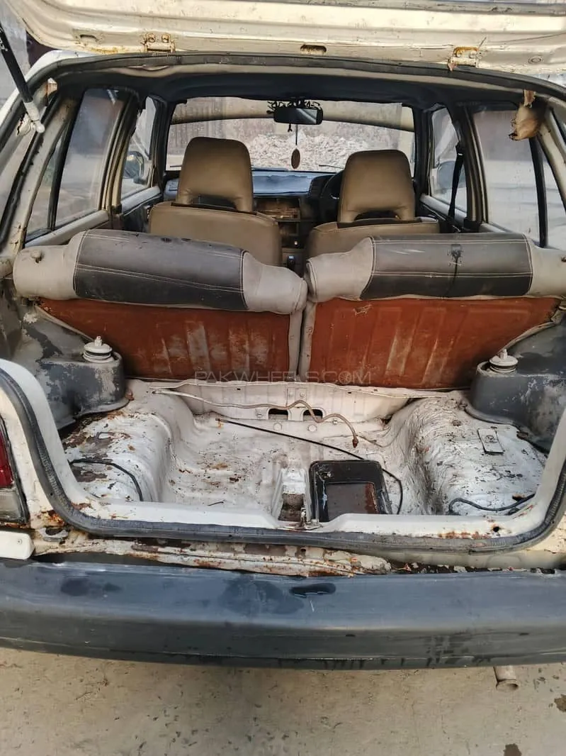 Suzuki Khyber