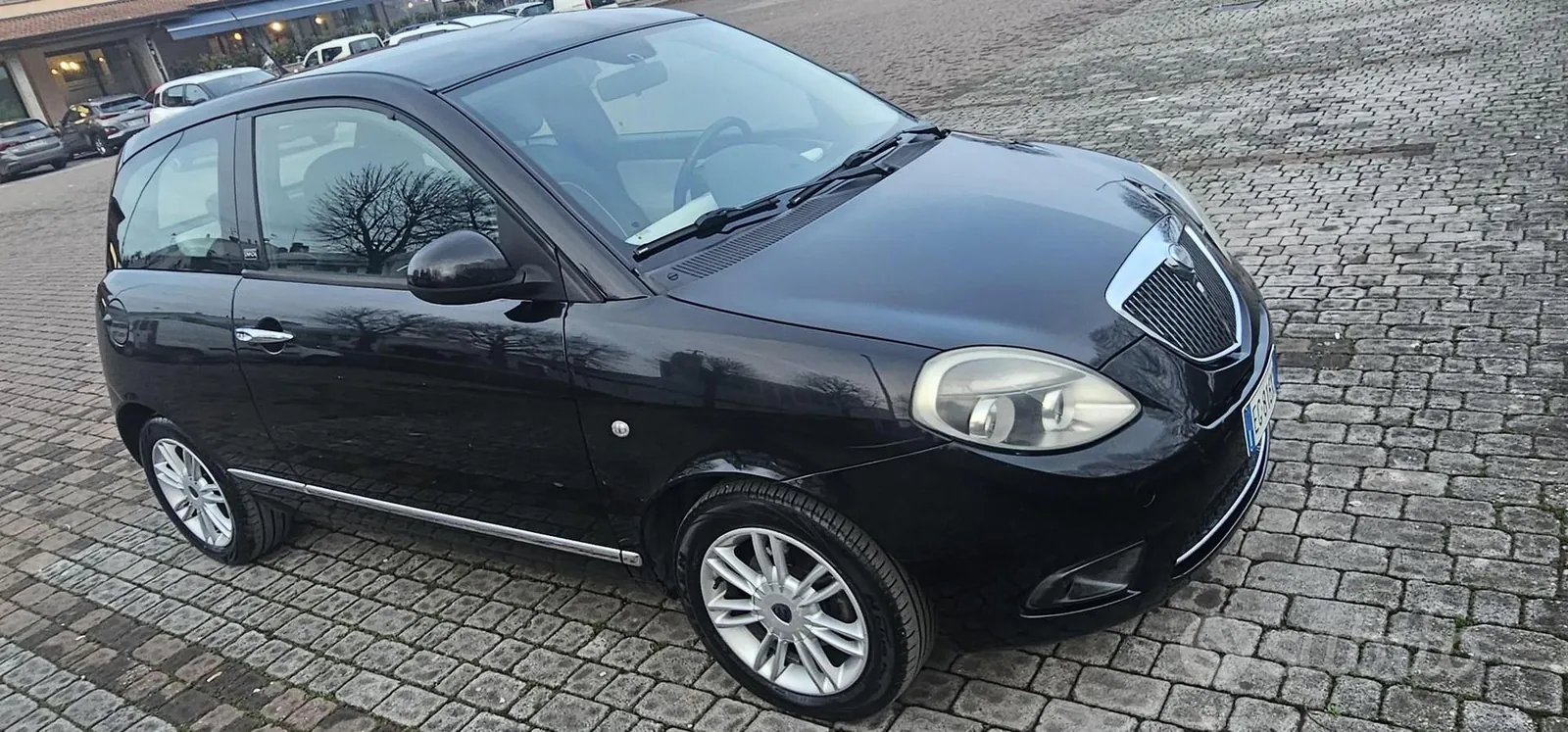 Lancia Ypsilon 2012 photo 3