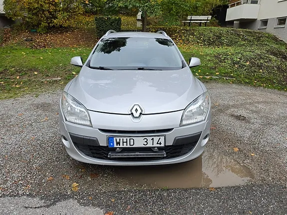 Renault Megane 2012 photo 2