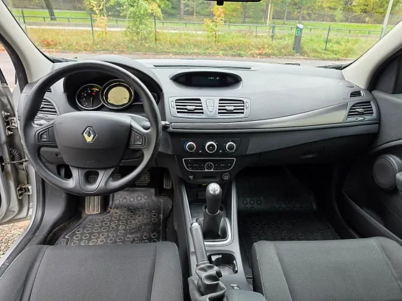 Renault Megane 2012 photo 5