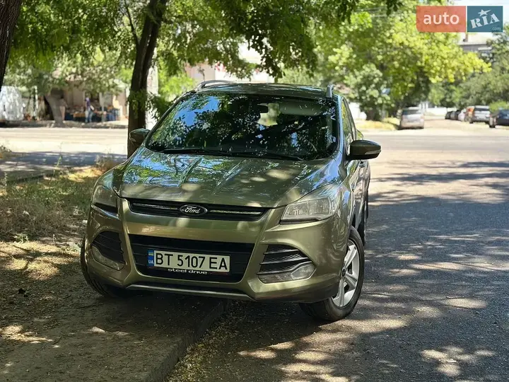 Ford Kuga 2013 photo 2