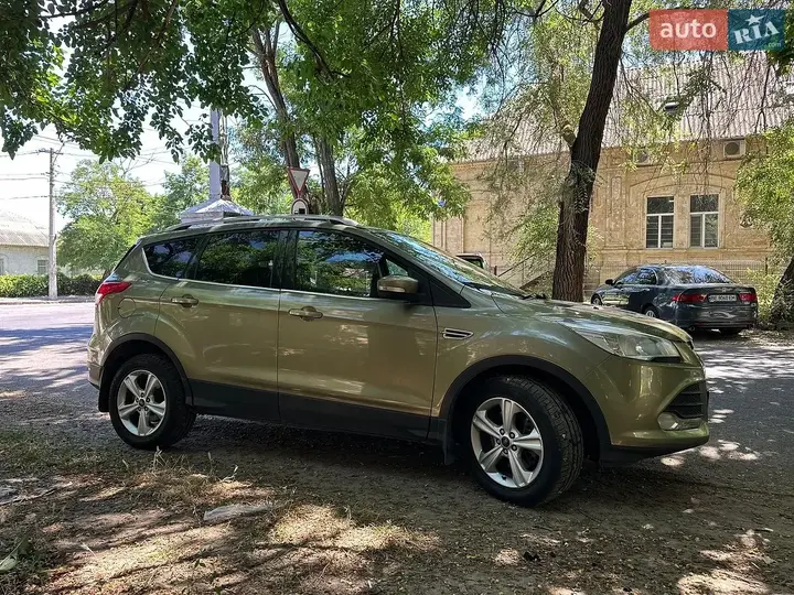 Ford Kuga 2013 photo 5