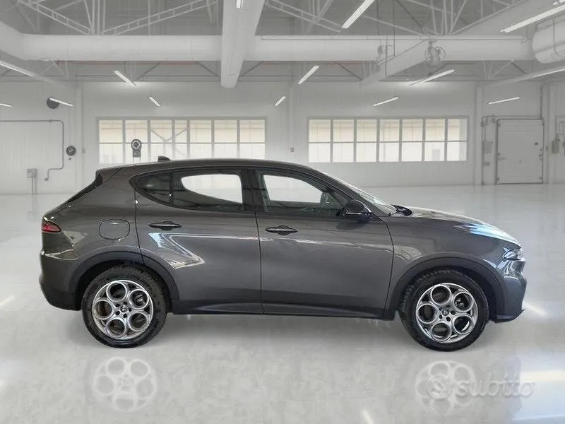 Alfa Romeo Tonale 2023 photo 3