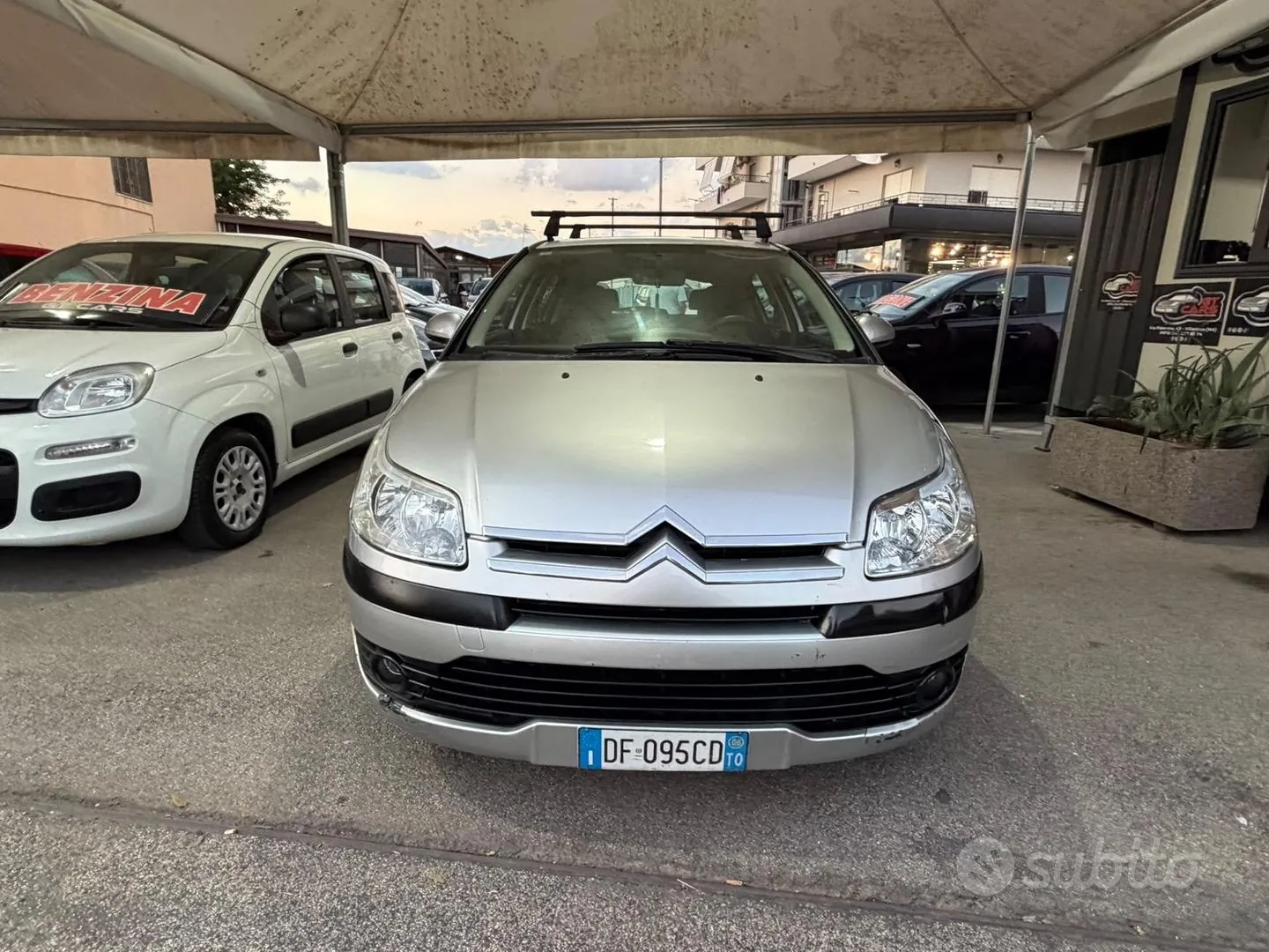 Citroen C4 2006 photo 2