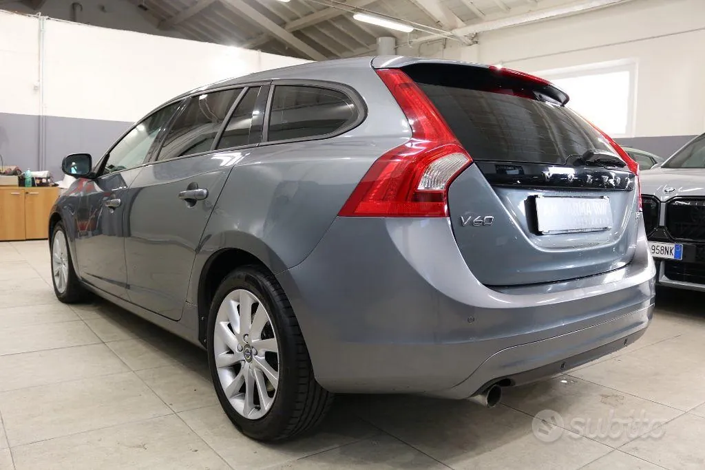 Volvo V60 2017 photo 4