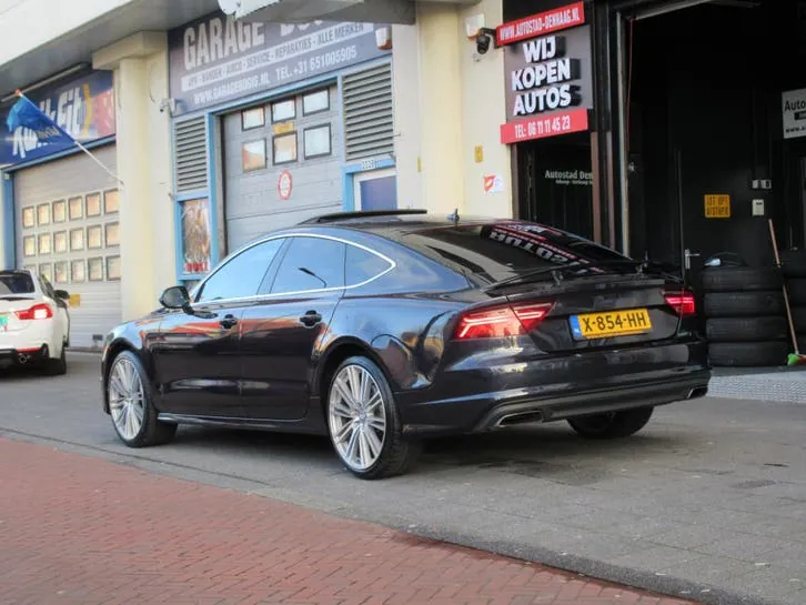 Audi A7 2015 photo 2