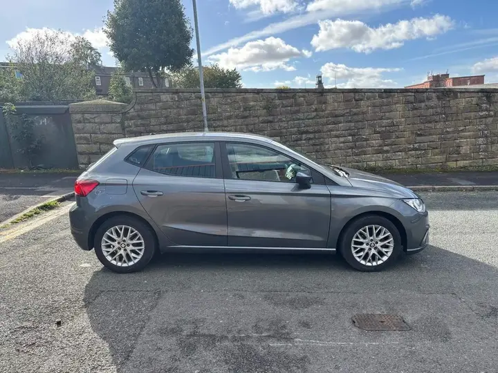 Seat Ibiza 2018 photo 2