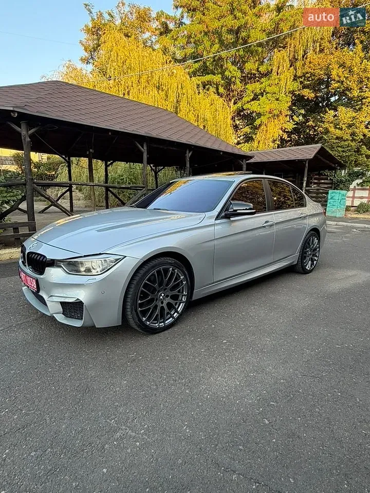 BMW 3 Series 2012 photo 4