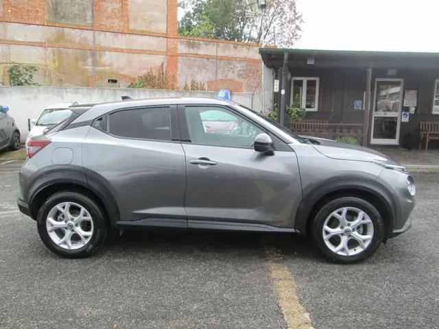 Nissan Juke 2021 photo 2