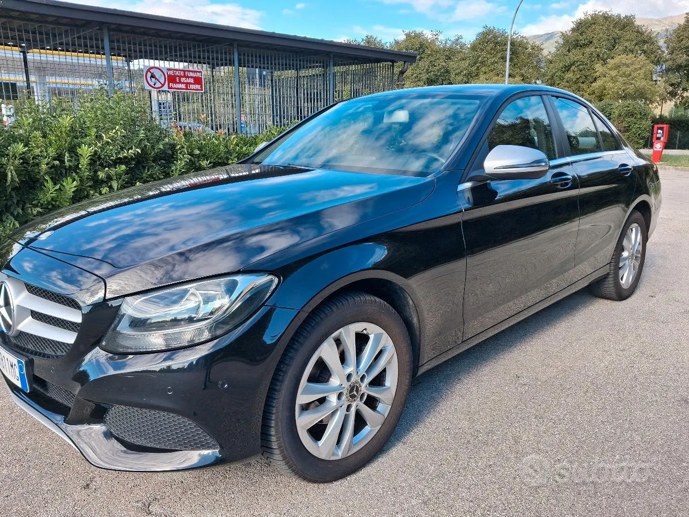 Mercedes-Benz C180 2017 photo 2