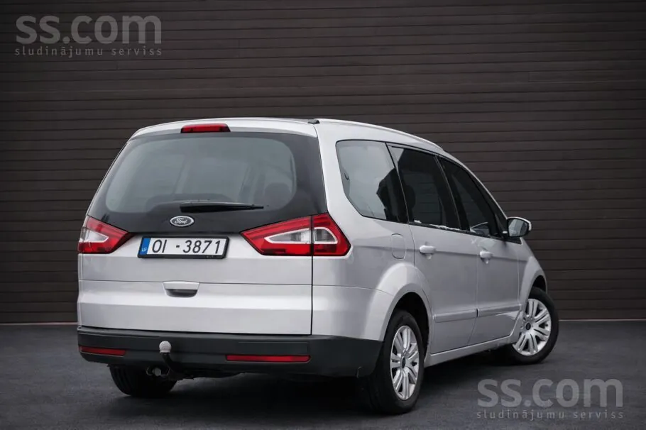 Ford Galaxy 2014 photo 3