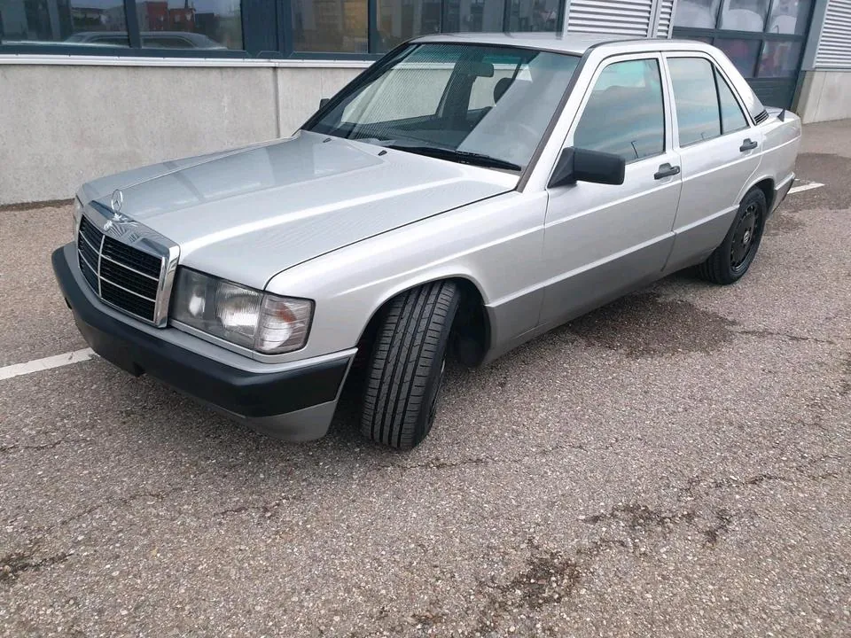 Mercedes-Benz 190D