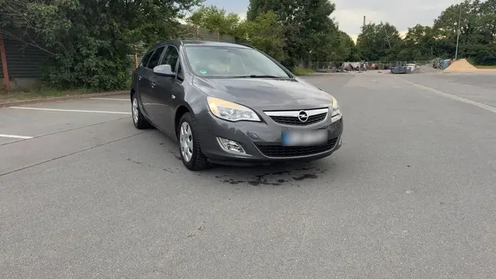Opel Astra J