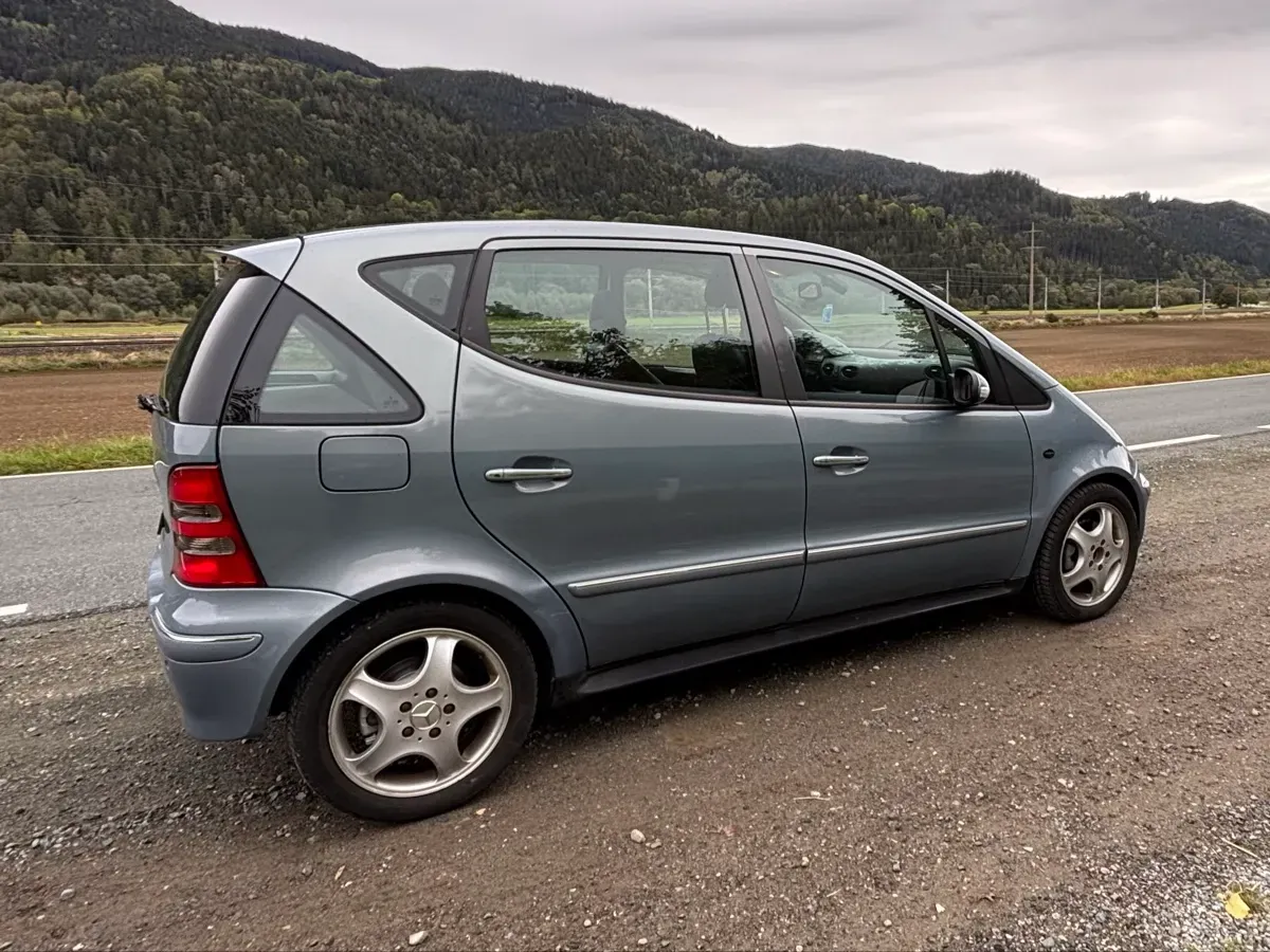Mercedes-Benz A-Class 2003 photo 3
