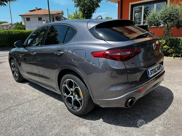 Alfa Romeo Stelvio 2021 photo 3