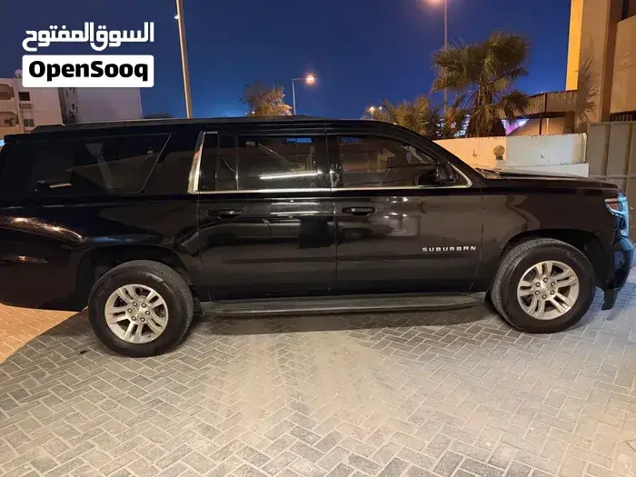 Chevrolet Suburban 2015 photo 3