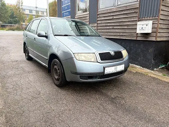 Skoda Fabia 2003 photo 2