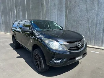 Mazda Bt-50 2017 photo 3