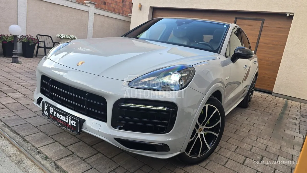 Porsche Cayenne 2021 photo 2