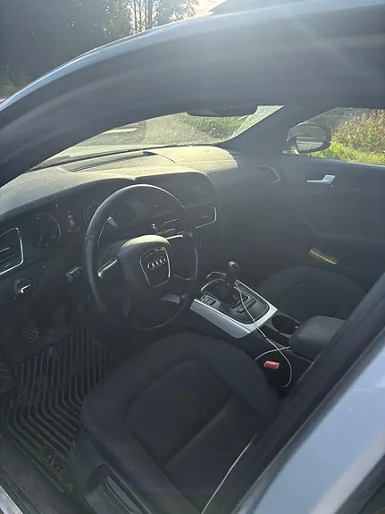 Audi A4 2011 photo 4