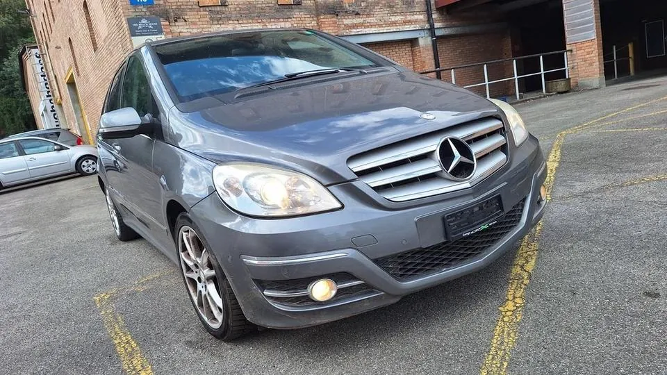 Mercedes-Benz B200 Turbo