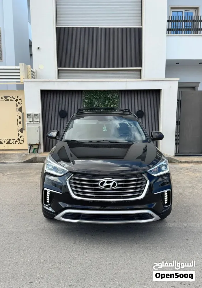 Hyundai Santa Fe 2018 photo 3