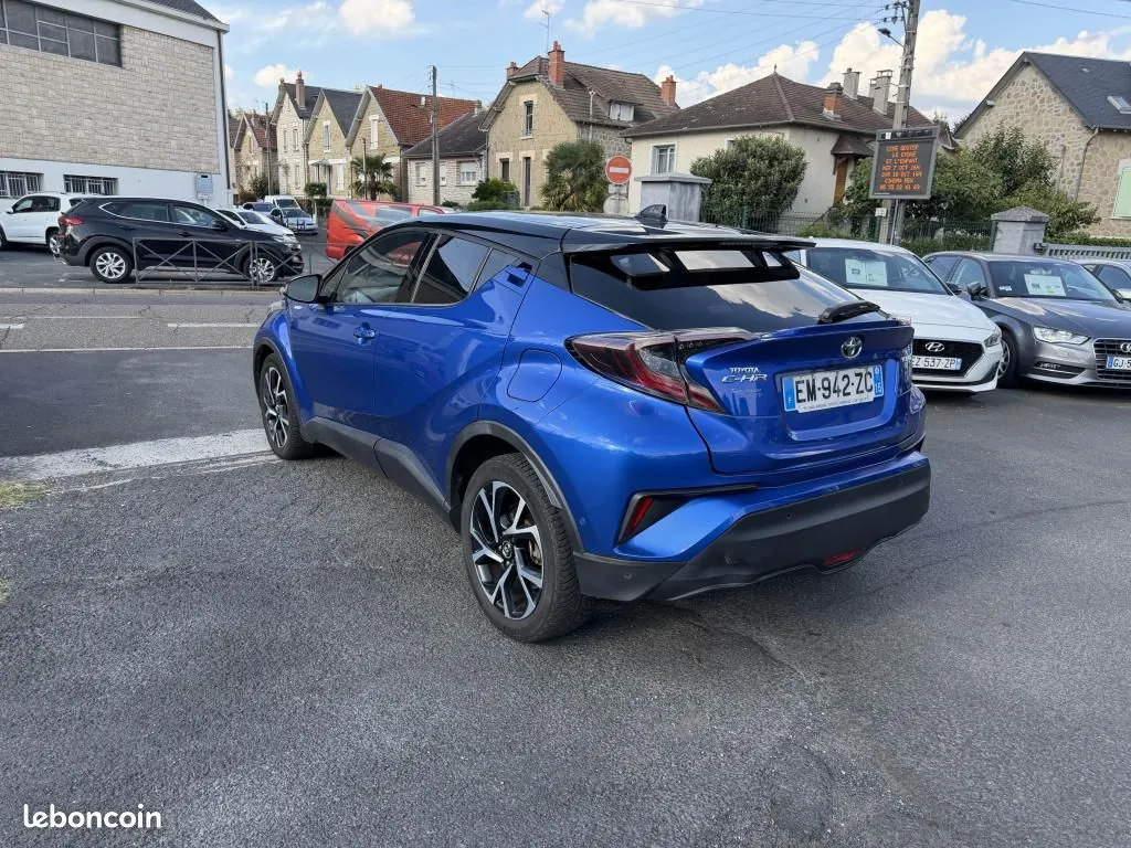Toyota C-Hr 2017 photo 3