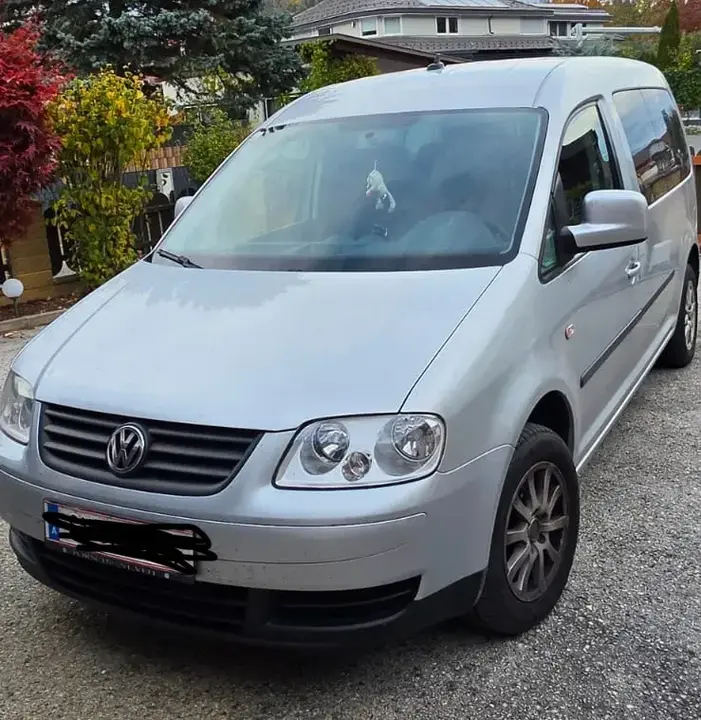 Volkswagen Caddy Maxi 2010 photo 2