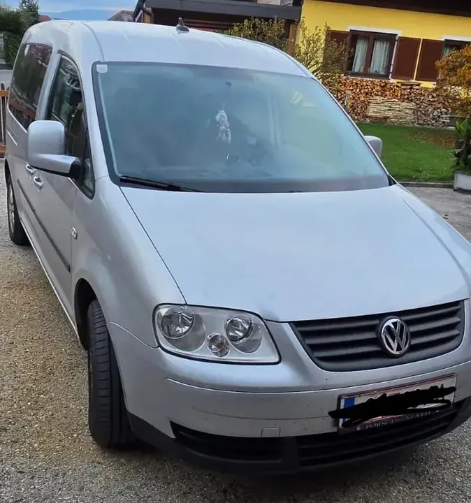 Volkswagen Caddy Maxi 2010 photo 3