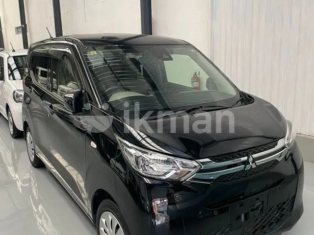 Mitsubishi Ek Wagon 2023 photo 2