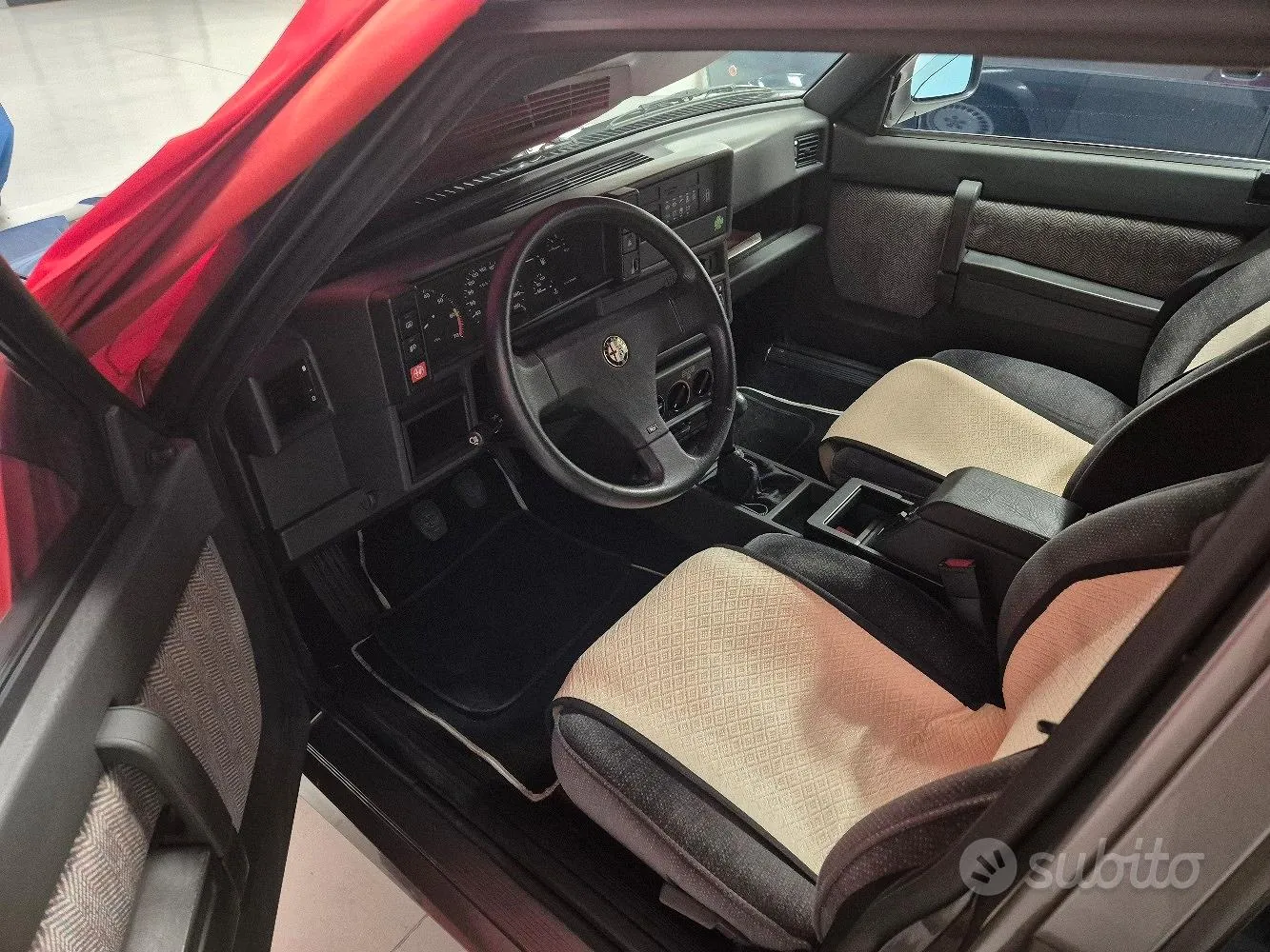 Alfa Romeo 75 1991 photo 3