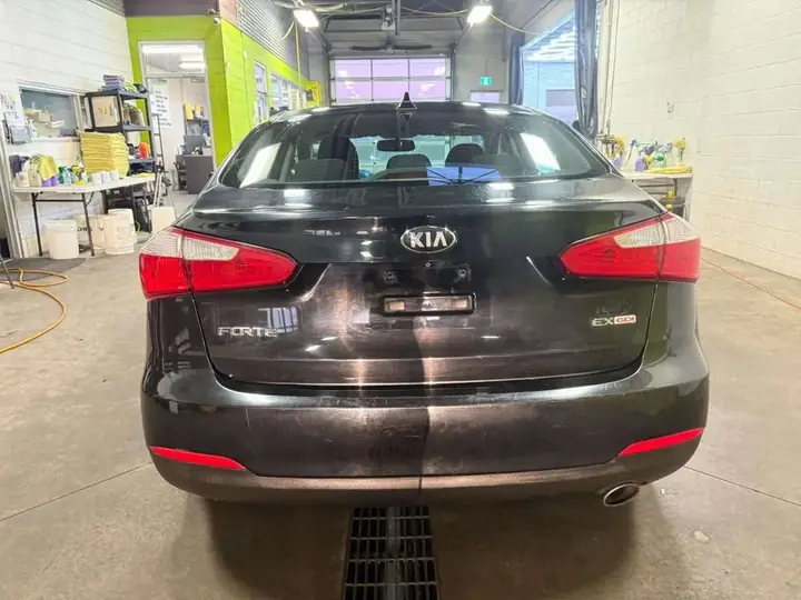 Kia Forte 2016 photo 5