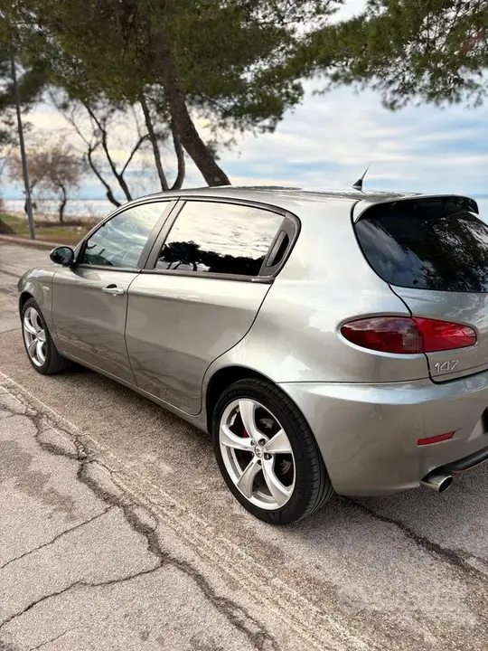 Alfa Romeo 147