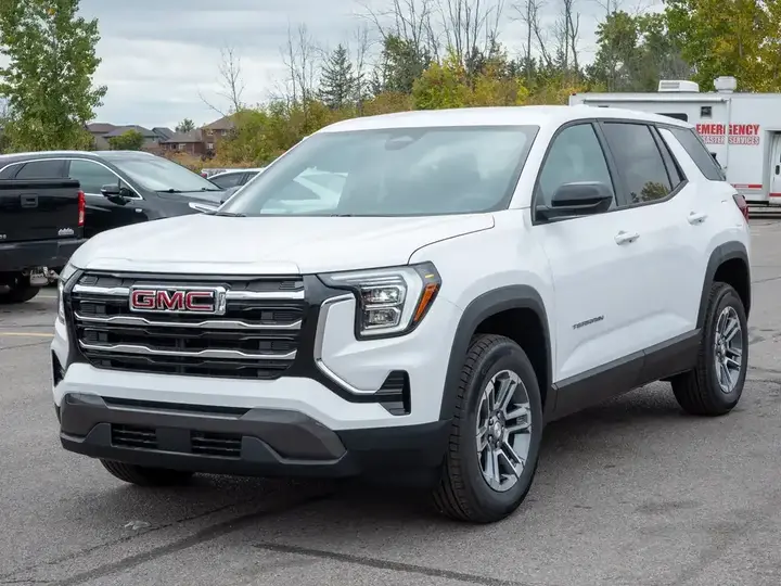 GMC Terrain 2027 photo 4