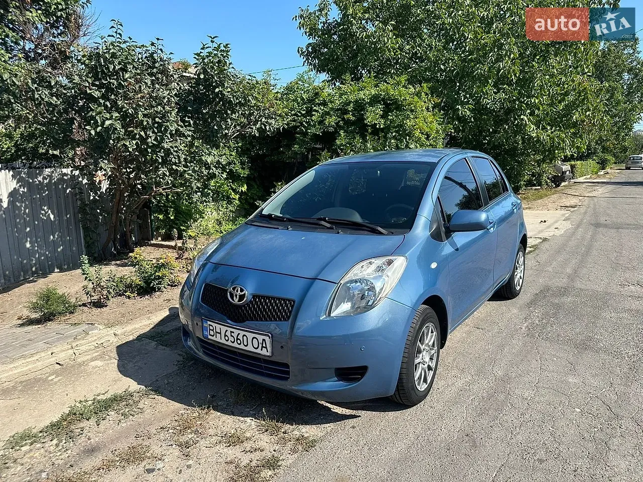 Toyota Yaris 2007 photo 2